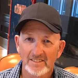 Meet your Posher, Max